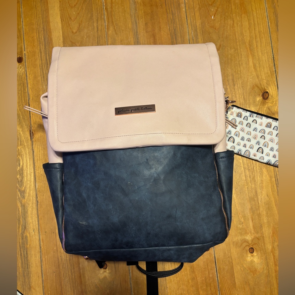 Chic Two-Tone Backpack - Picture 2 of 7